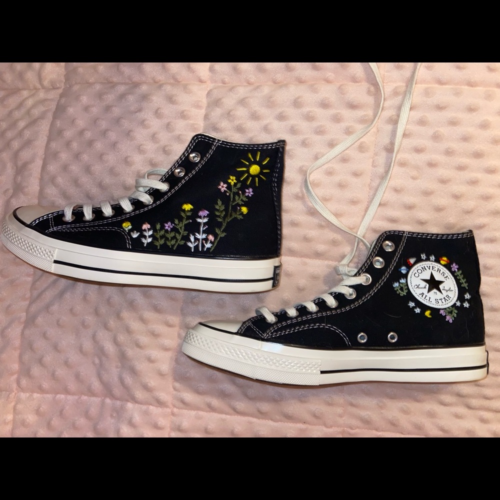 Authentic Converse, black, size 8 mens, size 10 womens